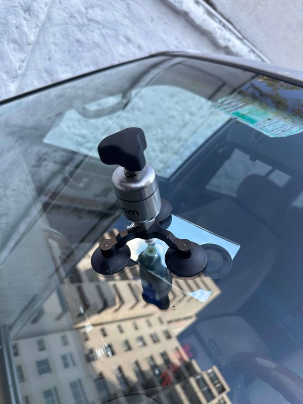 Reparación de piquetes y trizaduras en parabrisas